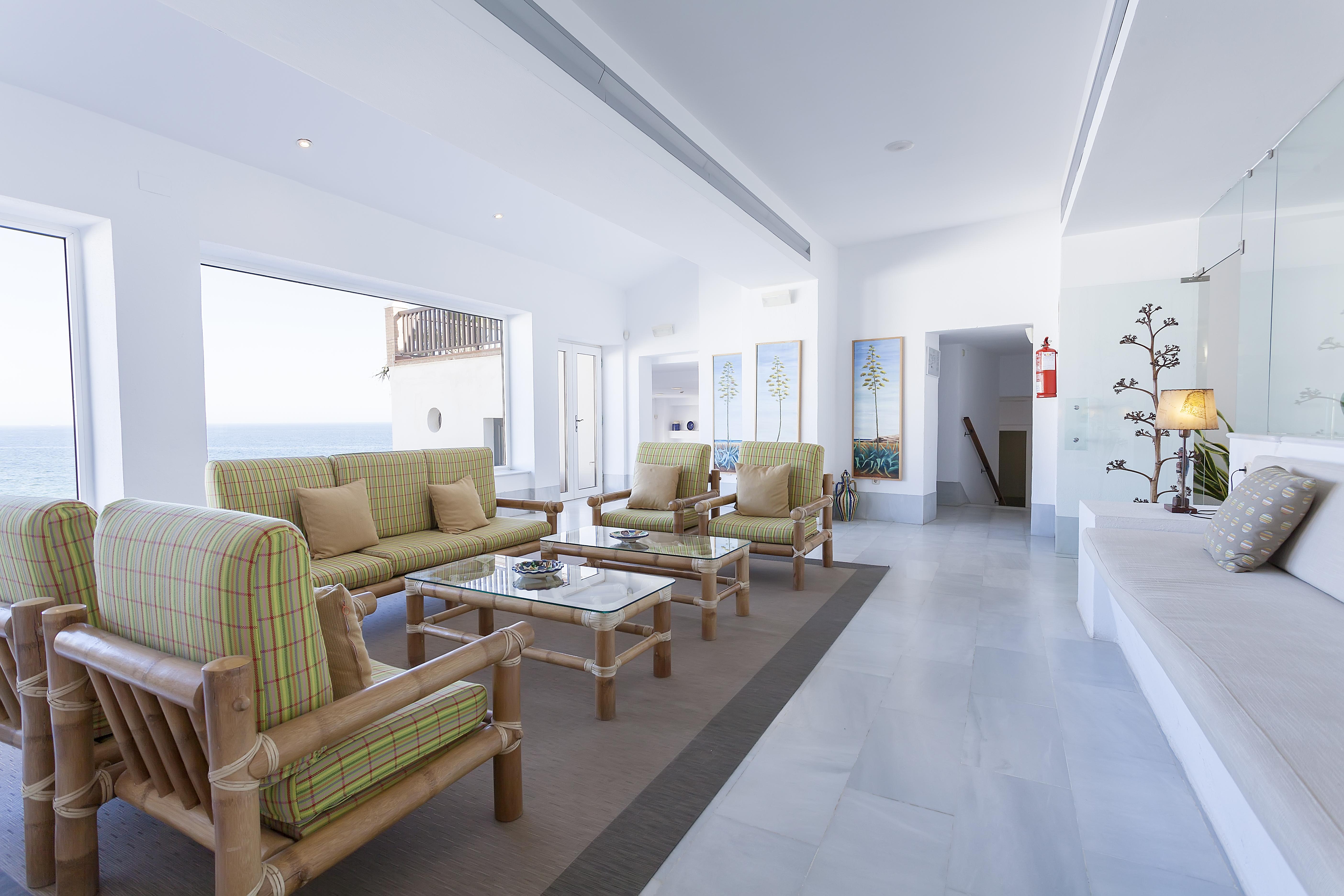 Dona Pakyta San Jose (Almeria)