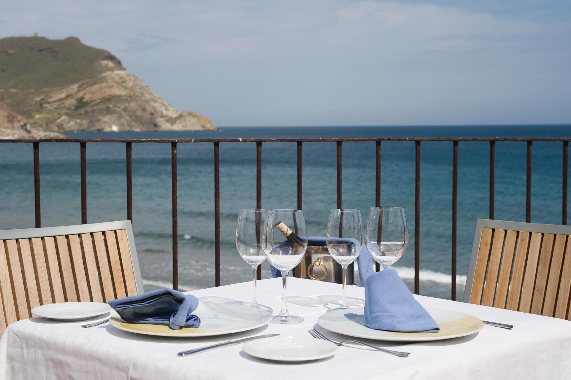 Dona Pakyta San Jose (Almeria)